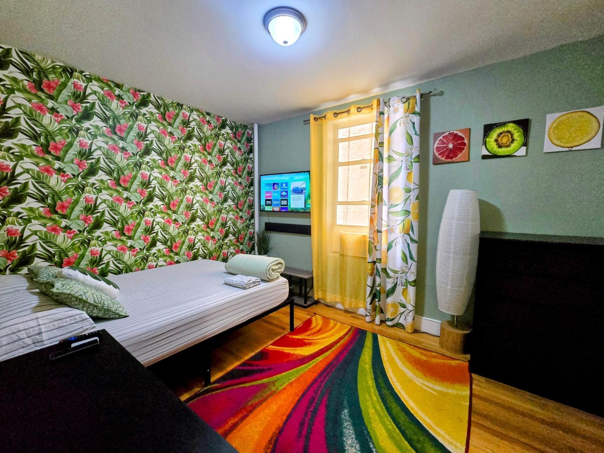 Tropical Comfort Room In Harlem Cozy Stay With Snacks & Style New York Esterno foto